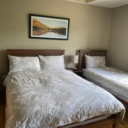 Farm House Bed & Breakfast *